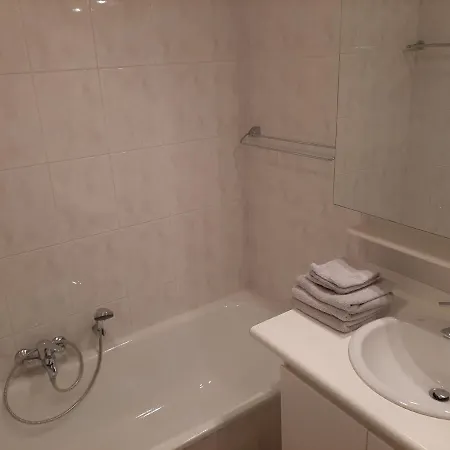 アパート House Kimberly 194, Bus 102