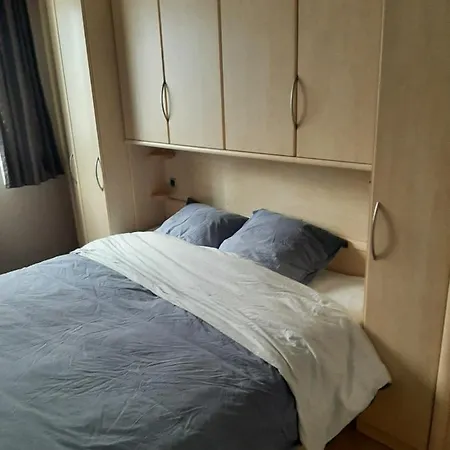 House Kimberly 194, Bus 102 Apartamento